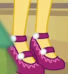 Size: 500x546 | Tagged: safe, derpibooru import, screencap, sunset shimmer, equestria girls, friendship games, clothes, cropped, friendship games bloopers, legs, pictures of legs, shoes