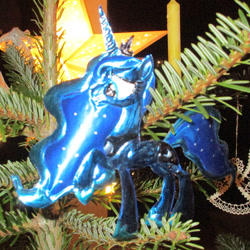 Size: 894x894 | Tagged: safe, alternate version, artist:malte279, derpibooru import, princess luna, alicorn, pony, christmas, christmas lights, christmas tree, craft, hearth's warming eve, holiday, metal foil, relief, tree