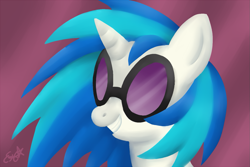 Size: 1237x825 | Tagged: safe, artist:oemilythepenguino, dj pon-3, vinyl scratch, pony, unicorn, female, horn, mare, solo