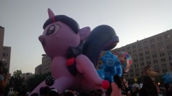 Size: 2592x1456 | Tagged: safe, twilight sparkle, twilight sparkle (alicorn), alicorn, pony, balloon, chile, giant pony, inflatable, irl, macro, parade, parade balloon, paris parade, photo