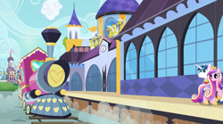 Size: 1124x623 | Tagged: safe, princess cadance, shining armor, alicorn, pony, unicorn, a canterlot wedding, friendship express, royal guard