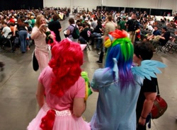 Size: 475x350 | Tagged: safe, derpibooru import, pinkie pie, rainbow dash, human, cosplay, irl, irl human, photo