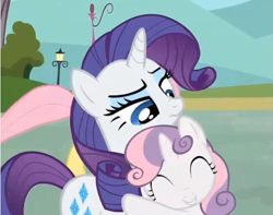 Size: 573x452 | Tagged: safe, screencap, rarity, sweetie belle, pony, unicorn, just for sidekicks, hug, scrunchy face