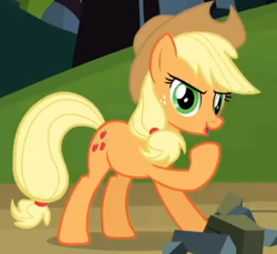 Size: 483x442 | Tagged: safe, screencap, applejack, earth pony, pony, solo