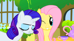 Size: 500x281 | Tagged: safe, screencap, fluttershy, rarity, pegasus, pony, unicorn, stare master, female, horn, mare