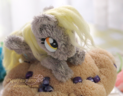 Size: 654x510 | Tagged: safe, artist:piquipauparro, derpy hooves, pegasus, pony, cute, derpabetes, female, fluffy, irl, mare, muffin, photo, plushie