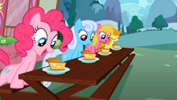 Size: 969x545 | Tagged: safe, screencap, carrot top, cherry berry, golden harvest, linky, pinkie pie, shoeshine, earth pony, pony, the cutie pox, pie