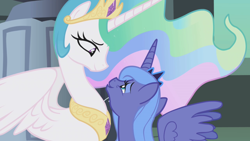 Size: 1280x720 | Tagged: safe, screencap, princess celestia, princess luna, alicorn, pony, friendship is magic, animation error, castle of the royal pony sisters, s1 luna, swanlestia