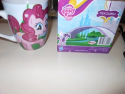 Size: 1200x900 | Tagged: safe, derpibooru import, pinkie pie, twilight sparkle, earth pony, pony, cup, merchandise, princess taza ceramica