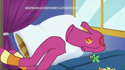 Size: 1334x750 | Tagged: safe, screencap, sunset shimmer, better together, equestria girls, sunset's backstage pass!, bed, clothes, discovery kids, implied nudity, out of context, pajamas, pillow, spanish