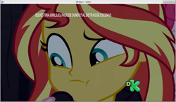 Size: 1286x752 | Tagged: safe, screencap, pinkie pie, sunset shimmer, better together, equestria girls, sunset's backstage pass!, discovery kids, female, offscreen character, pouting, spanish, spanish text