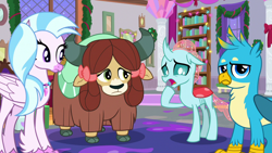 Size: 1280x720 | Tagged: safe, screencap, gallus, ocellus, silverstream, smolder, yona, changedling, changeling, classical hippogriff, griffon, hippogriff, yak, the hearth's warming club, bow, cloven hooves, hair bow, jewelry, monkey swings, necklace