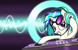 Size: 1600x1024 | Tagged: safe, artist:traitorouslemon, derpibooru import, dj pon-3, vinyl scratch, pony, unicorn, testing testing 1-2-3, drop the bass, solo, wallpaper