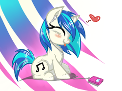 Size: 640x480 | Tagged: safe, artist:arceus55, dj pon-3, vinyl scratch, pony, unicorn, cute, daaaaaaaaaaaw, earbuds, heart, hnnng, mp3 player, solo, tongue out