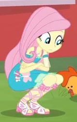 Size: 1334x2100 | Tagged: safe, screencap, fluttershy, better together, equestria girls, fluttershy's butterflies, fluttershy's butterflies: applejack, feet, legs, sandals, solo, squatting