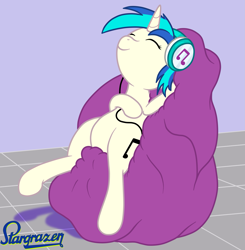 Size: 2557x2605 | Tagged: safe, artist:stargrazer, dj pon-3, vinyl scratch, pony, unicorn, headphones, newbie artist training grounds, solo