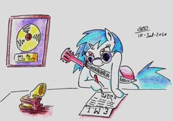 Size: 1024x716 | Tagged: safe, artist:gafelpoez, dj pon-3, vinyl scratch, pony, unicorn, female, horn, mare, white coat