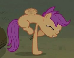 Size: 425x334 | Tagged: safe, screencap, scootaloo, sleepless in ponyville, great moments in animation, taffy leg