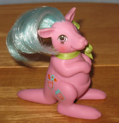 Size: 533x550 | Tagged: safe, derpibooru import, kangaroo, g1, baby hoppy, pony friends, toy