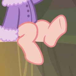 Size: 318x321 | Tagged: safe, screencap, cozy glow, pegasus, pony, frenemies (episode), cropped, hooves, legs, pictures of legs, solo, tree stump