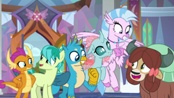 Size: 1920x1080 | Tagged: safe, screencap, gallus, ocellus, sandbar, silverstream, smolder, yona, changedling, changeling, classical hippogriff, dragon, earth pony, griffon, hippogriff, pony, yak, uprooted, bow, dragoness, female, hair bow, student six