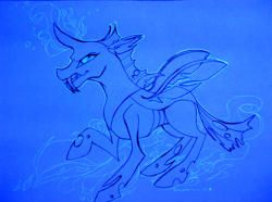 Size: 1583x1177 | Tagged: safe, alternate version, artist:puddingskinmcgee, changeling, glow, magic, solo, traditional art