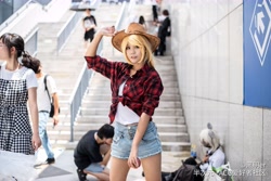 Size: 8256x5504 | Tagged: safe, artist:黑明er, derpibooru import, applejack, human, absurd resolution, apple, applejack's hat, clothes, cosplay, costume, cowboy hat, denim shorts, food, hat, holding hat, irl, irl human, looking at you, photo, shirt, shorts