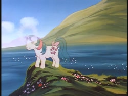 Size: 640x480 | Tagged: safe, derpibooru import, gusty, g1, my little pony 'n friends, teleportation, wink, winking in, winking out