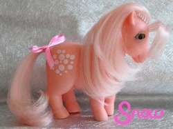 Size: 769x575 | Tagged: safe, cotton candy (g1), g1, irl, photo, pinky, spain, toy, variant