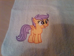 Size: 820x615 | Tagged: safe, artist:ethepony, derpibooru import, scootaloo, pony, craft, embroidery, wings