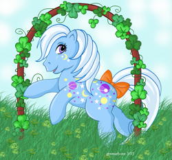 Size: 651x606 | Tagged: safe, artist:greeniebone, night glider (g1), g1, clovers, solo