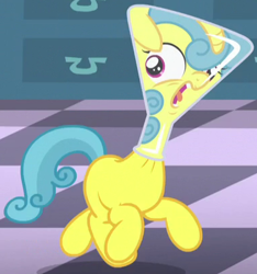 Size: 381x407 | Tagged: safe, screencap, lemon hearts, unicorn, amending fences, cropped, erlenmeyer flask, filly, flask, flaskhead hearts, horrified, running, science, solo