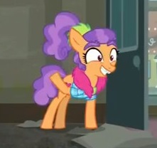 Size: 221x208 | Tagged: safe, screencap, plaid stripes, the saddle row review, grin, solo