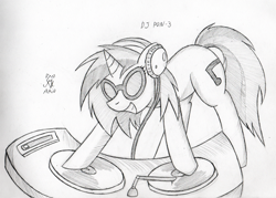 Size: 600x430 | Tagged: safe, artist:srmario, derpibooru import, dj pon-3, vinyl scratch, pony, unicorn, female, grayscale, grin, headphones, horn, lineart, mare, monochrome, signature, smiling, solo, sunglasses, traditional art, turntable