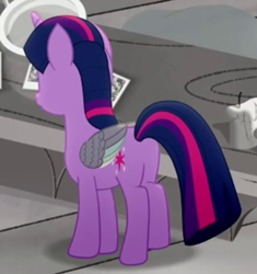 Size: 450x478 | Tagged: safe, derpibooru import, screencap, twilight sparkle, twilight sparkle (alicorn), alicorn, rainbow roadtrip, butt, cropped, plot, solo, twibutt, wing bling, wings