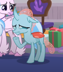 Size: 397x459 | Tagged: safe, derpibooru import, screencap, ocellus, silverstream, changedling, changeling, classical hippogriff, hippogriff, the hearth's warming club, cropped, cute, diaocelles, female, sad, sadorable, solo focus
