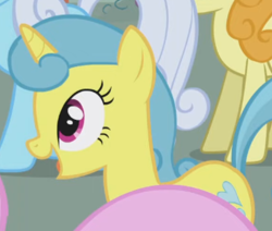 Size: 405x343 | Tagged: safe, derpibooru import, screencap, carrot top, golden harvest, lemon hearts, linky, shoeshine, pony, unicorn, season 1, the ticket master, animation error, cropped, female, mare, solo focus