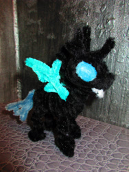 Size: 3111x4147 | Tagged: safe, alternate version, artist:malte279, derpibooru import, part of a series, part of a set, changeling, chenille, chenille stems, chenille wire, craft, irl, photo, pipe cleaner sculpture, pipe cleaners, solo