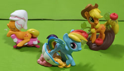 Size: 1177x679 | Tagged: safe, artist:dingopatagonico, derpibooru import, applejack, rainbow dash, earth pony, pegasus, g4, photo