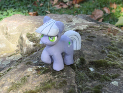 Size: 1280x960 | Tagged: safe, alternate version, artist:malte279, derpibooru import, part of a set, limestone pie, earth pony, pony, g4, animated, concrete, craft, female, mare, outdoors, sculpture, solo, ytong